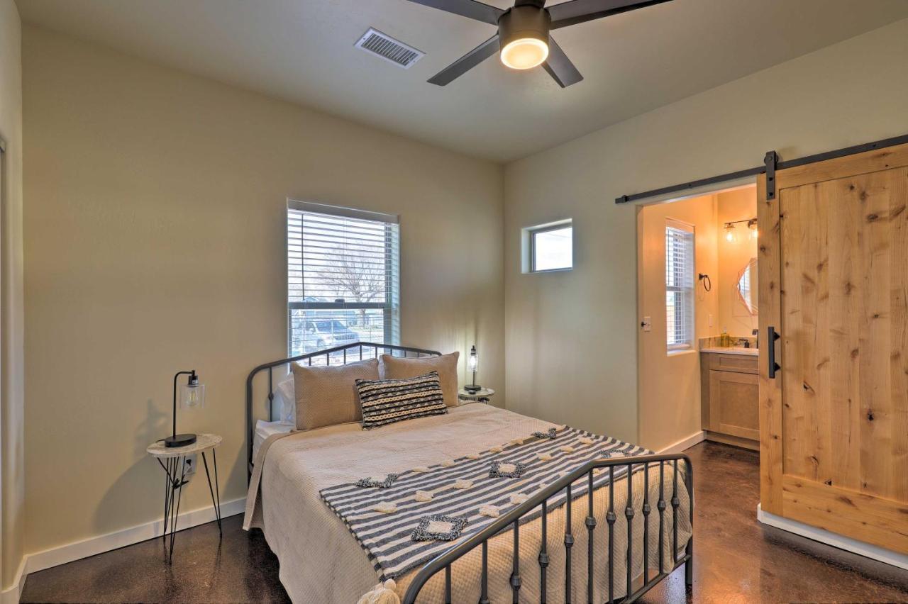 הוילה Modern Retreat 3 Blocks To Dtwn Williams And Rte 66 מראה חיצוני תמונה